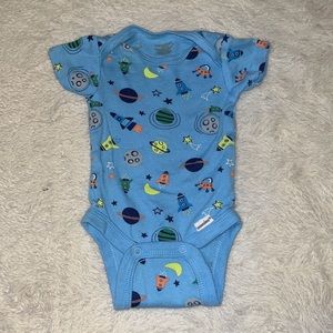 (3 for $10) gerber space bodysuit